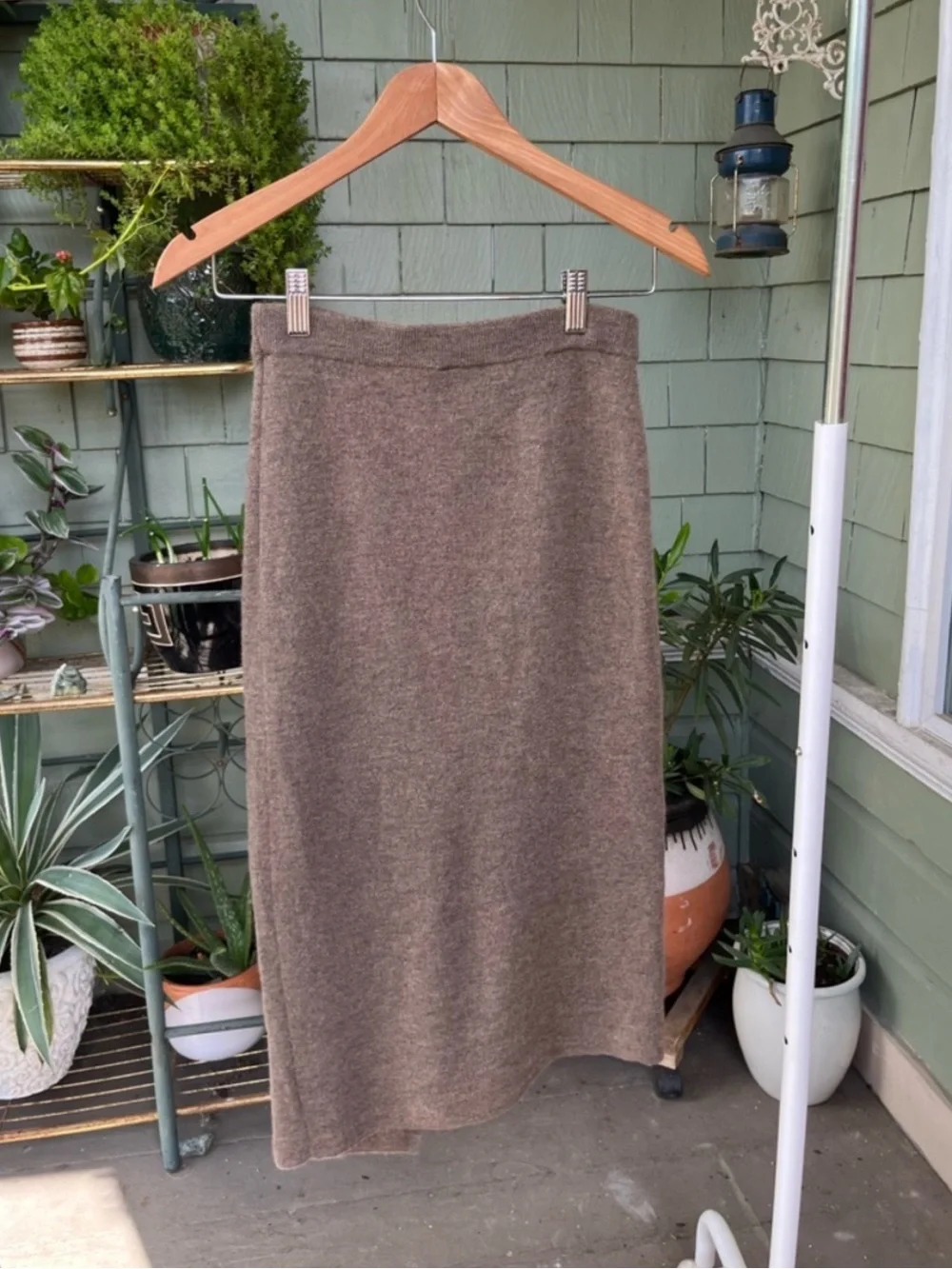 Vintage 1990's Banana Republic slanted pencil skirt with slit in taupe